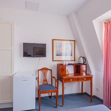 Pension Fuer Monteure In Dresden, Zimmer Mit Eigenem Bad Und Grosser Gemeinschaftskueche Bagian luar foto