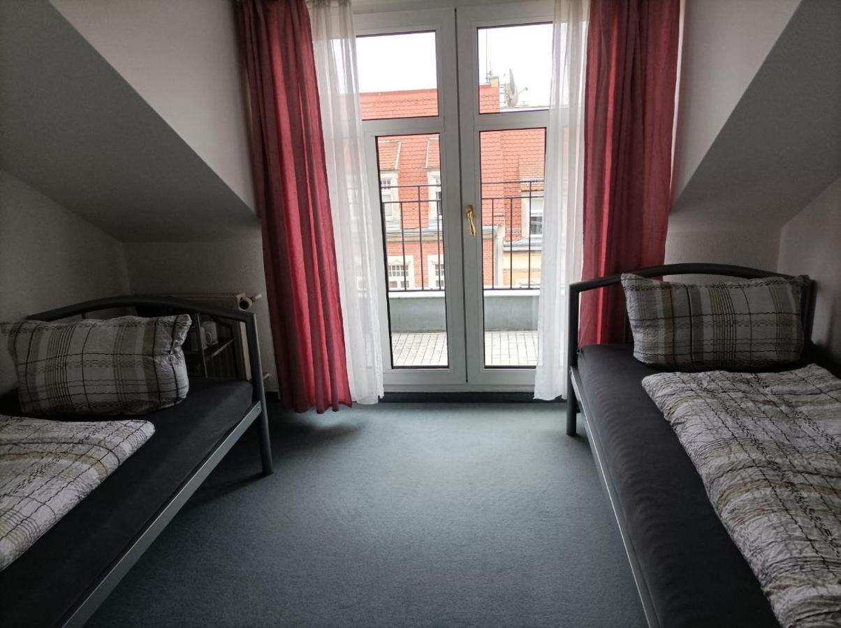Pension Fuer Monteure In Dresden, Zimmer Mit Eigenem Bad Und Grosser Gemeinschaftskueche Bagian luar foto