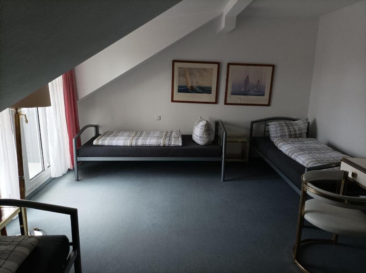 Pension Fuer Monteure In Dresden, Zimmer Mit Eigenem Bad Und Grosser Gemeinschaftskueche Bagian luar foto